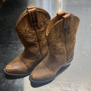 Used Ariat leather boots toddler size 8